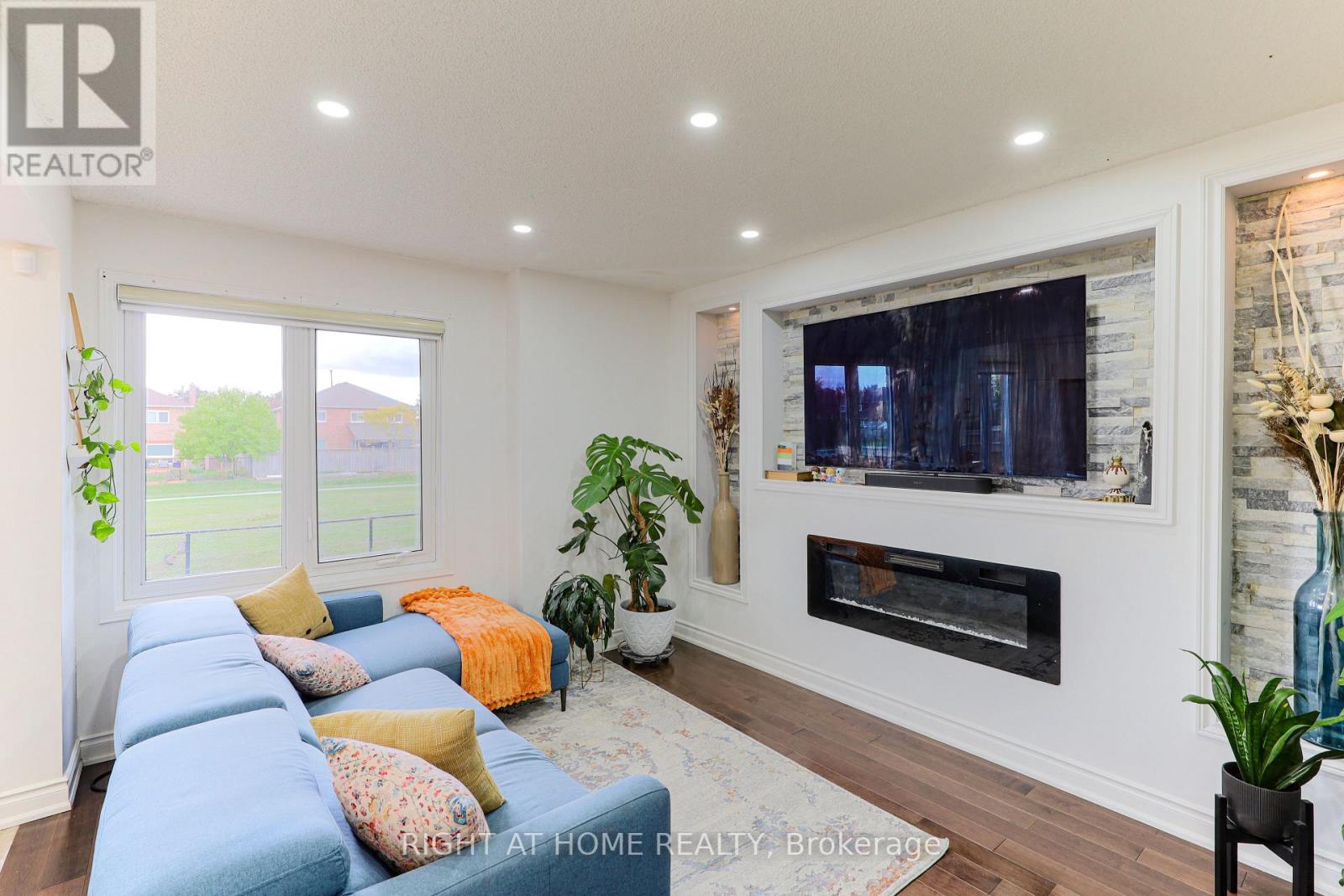 80 Deverell Street, Whitby, Ontario  L1R 1V9 - Photo 13 - E12532616