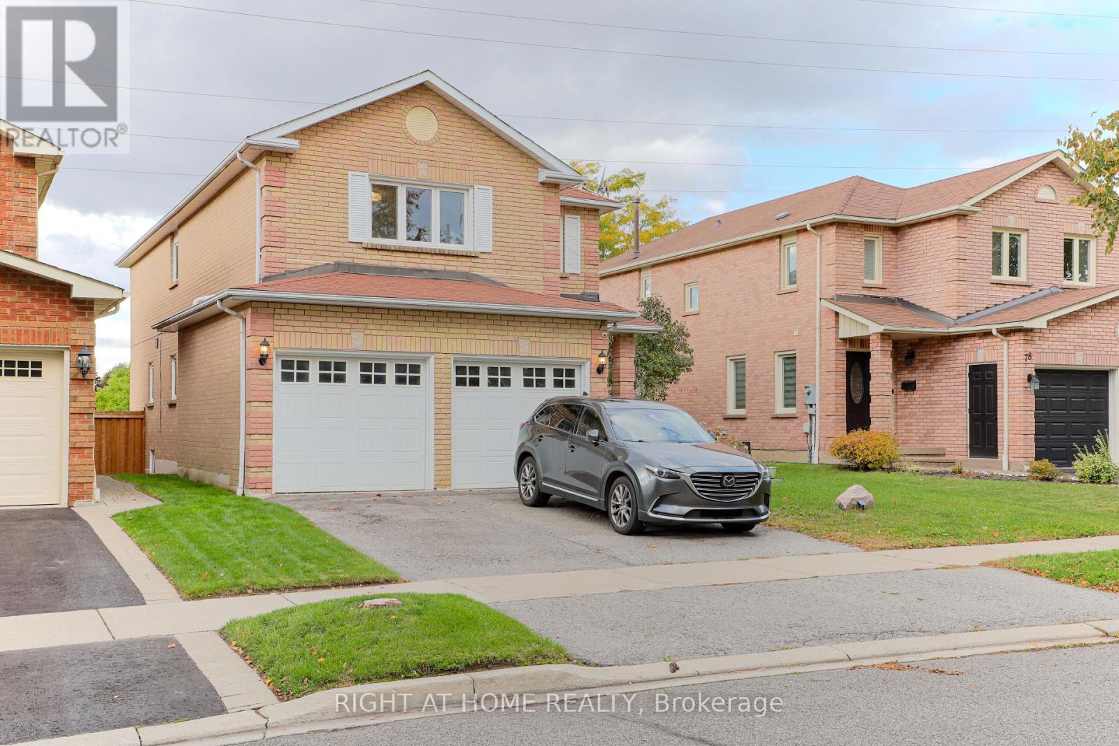 80 Deverell Street, Whitby, Ontario  L1R 1V9 - Photo 2 - E12532616