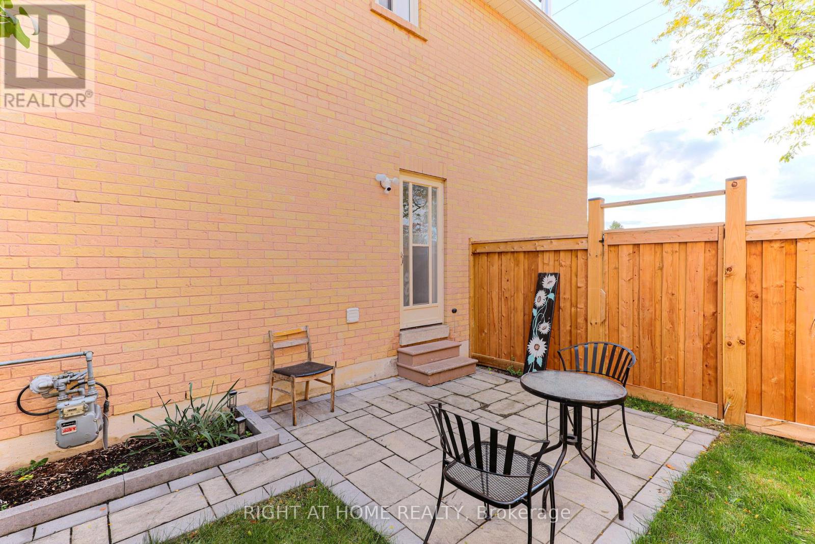 80 Deverell Street, Whitby, Ontario  L1R 1V9 - Photo 29 - E12532616