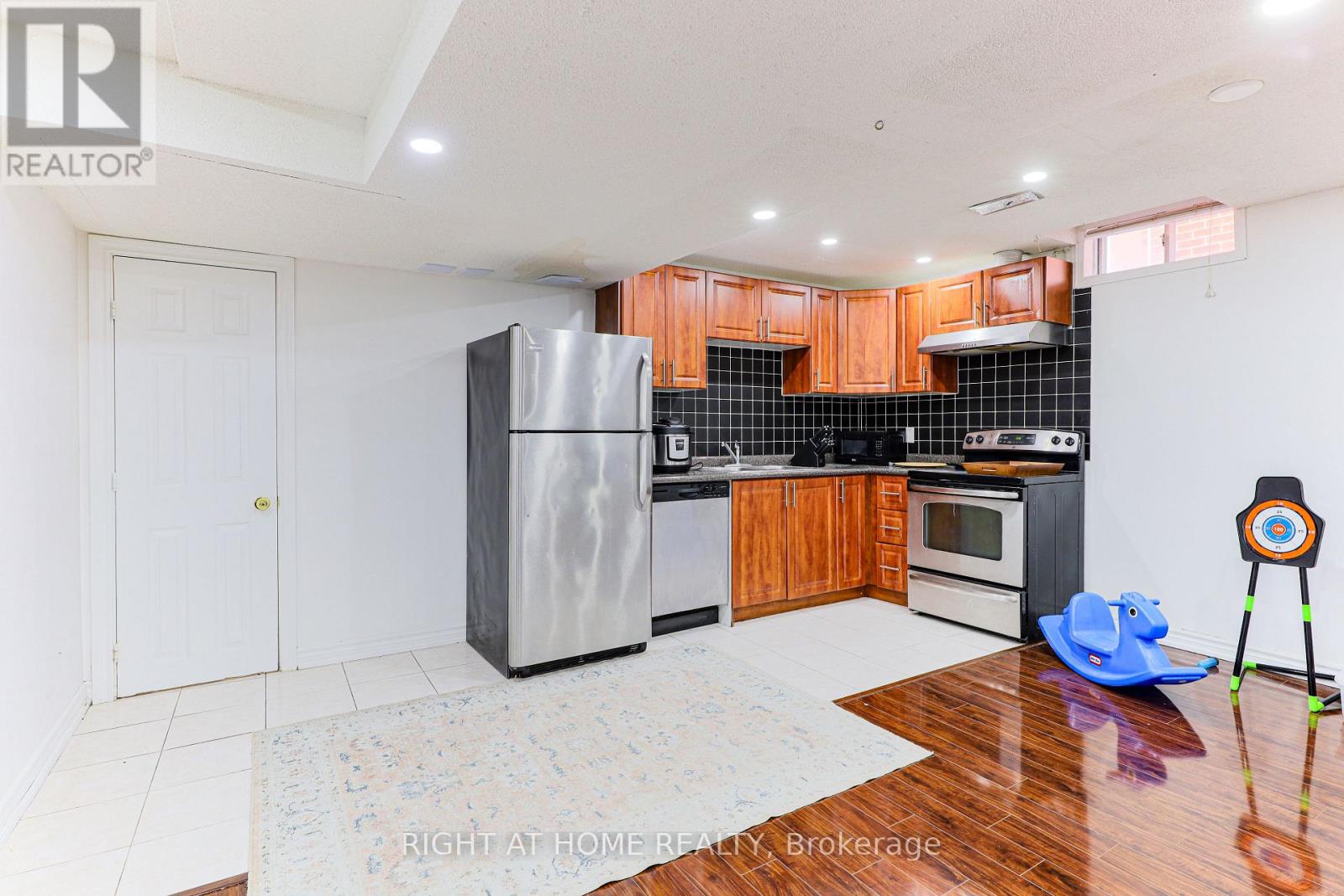 80 Deverell Street, Whitby, Ontario  L1R 1V9 - Photo 35 - E12532616