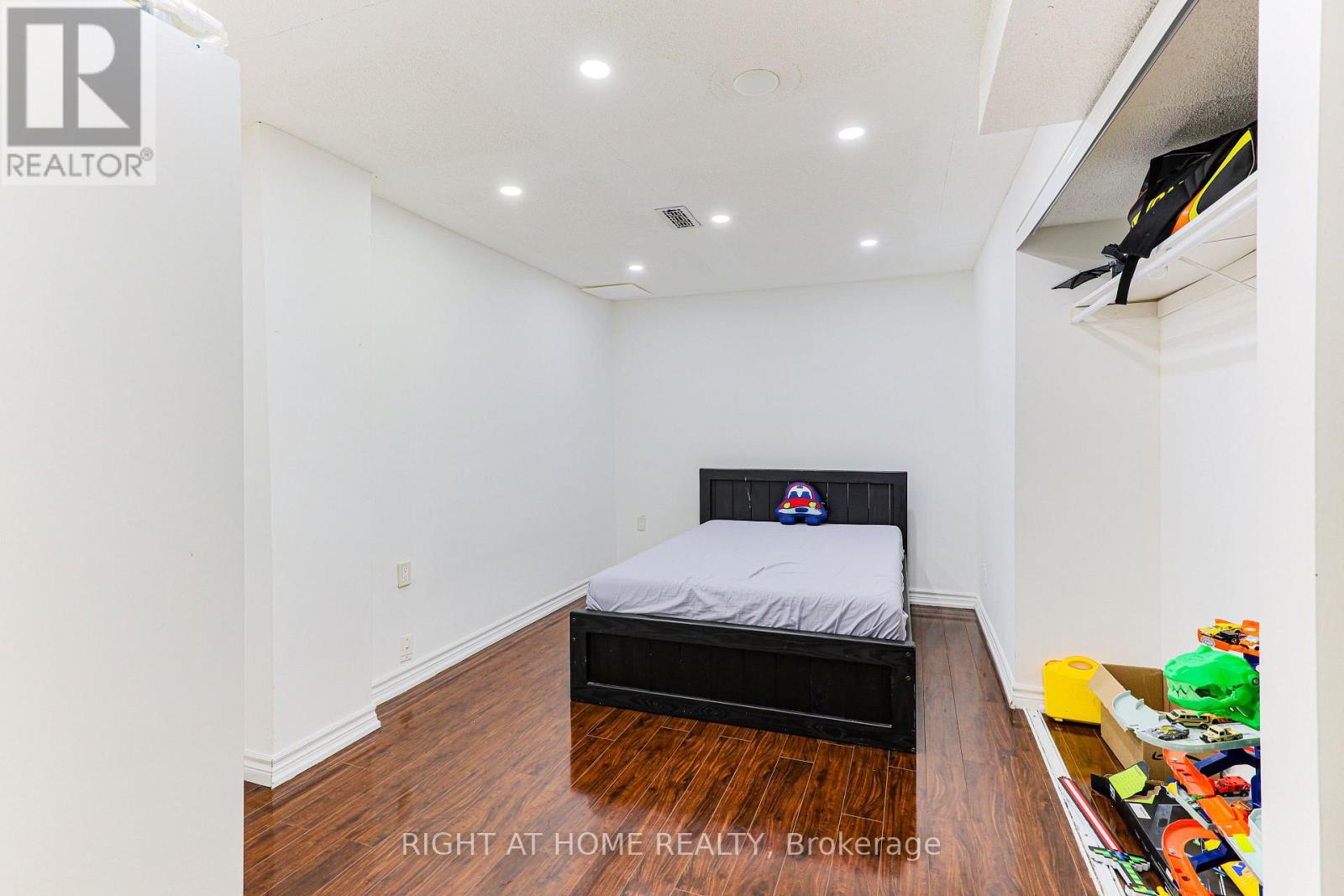 80 Deverell Street, Whitby, Ontario  L1R 1V9 - Photo 36 - E12532616