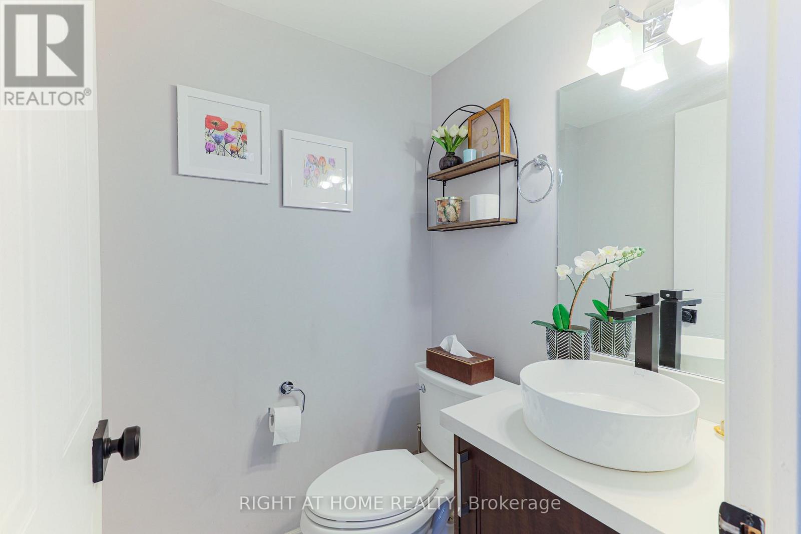 80 Deverell Street, Whitby, Ontario  L1R 1V9 - Photo 8 - E12532616