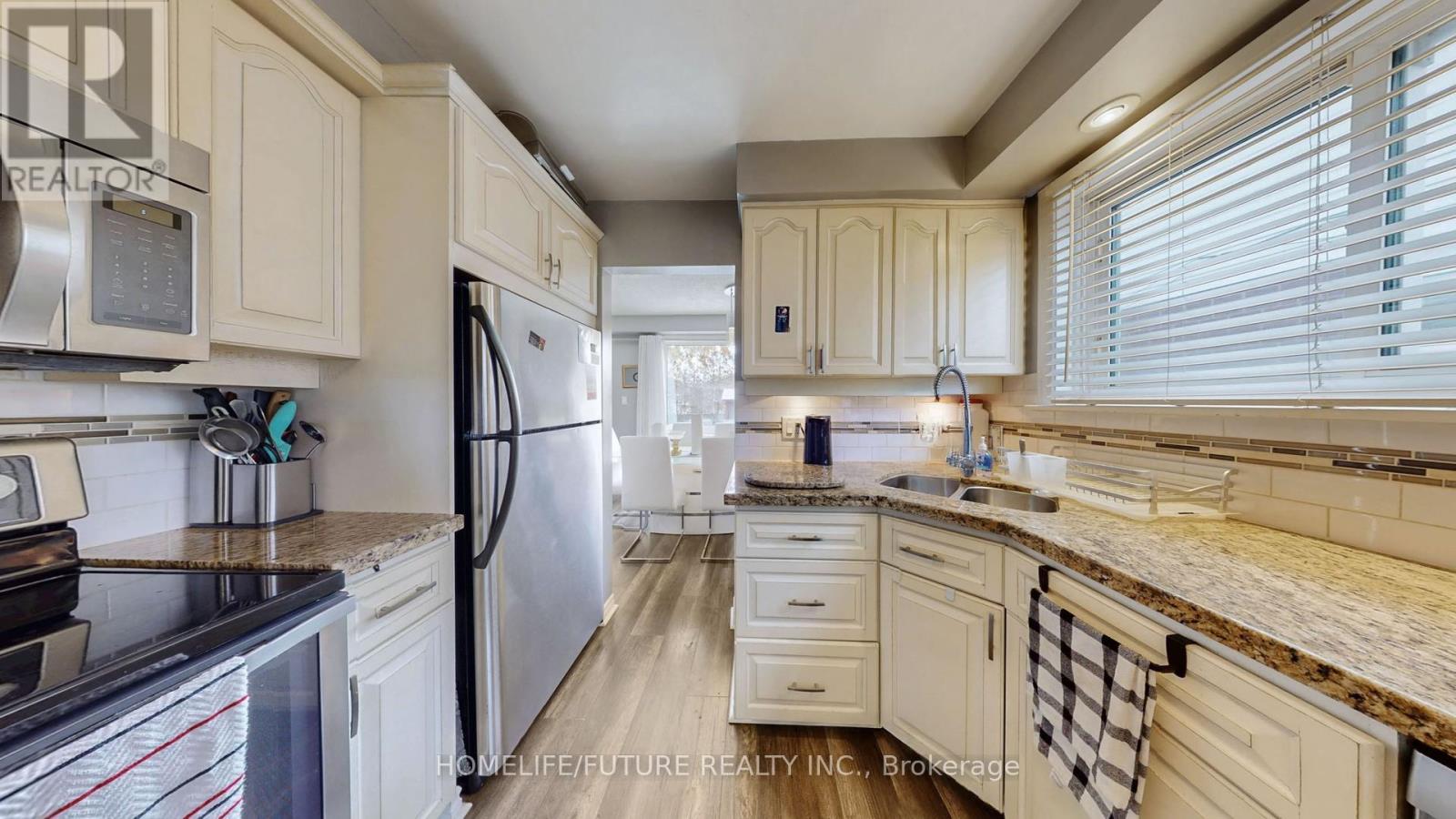 563 Balsam Crescent, Oshawa, Ontario  L1J 6A1 - Photo 13 - E12532716