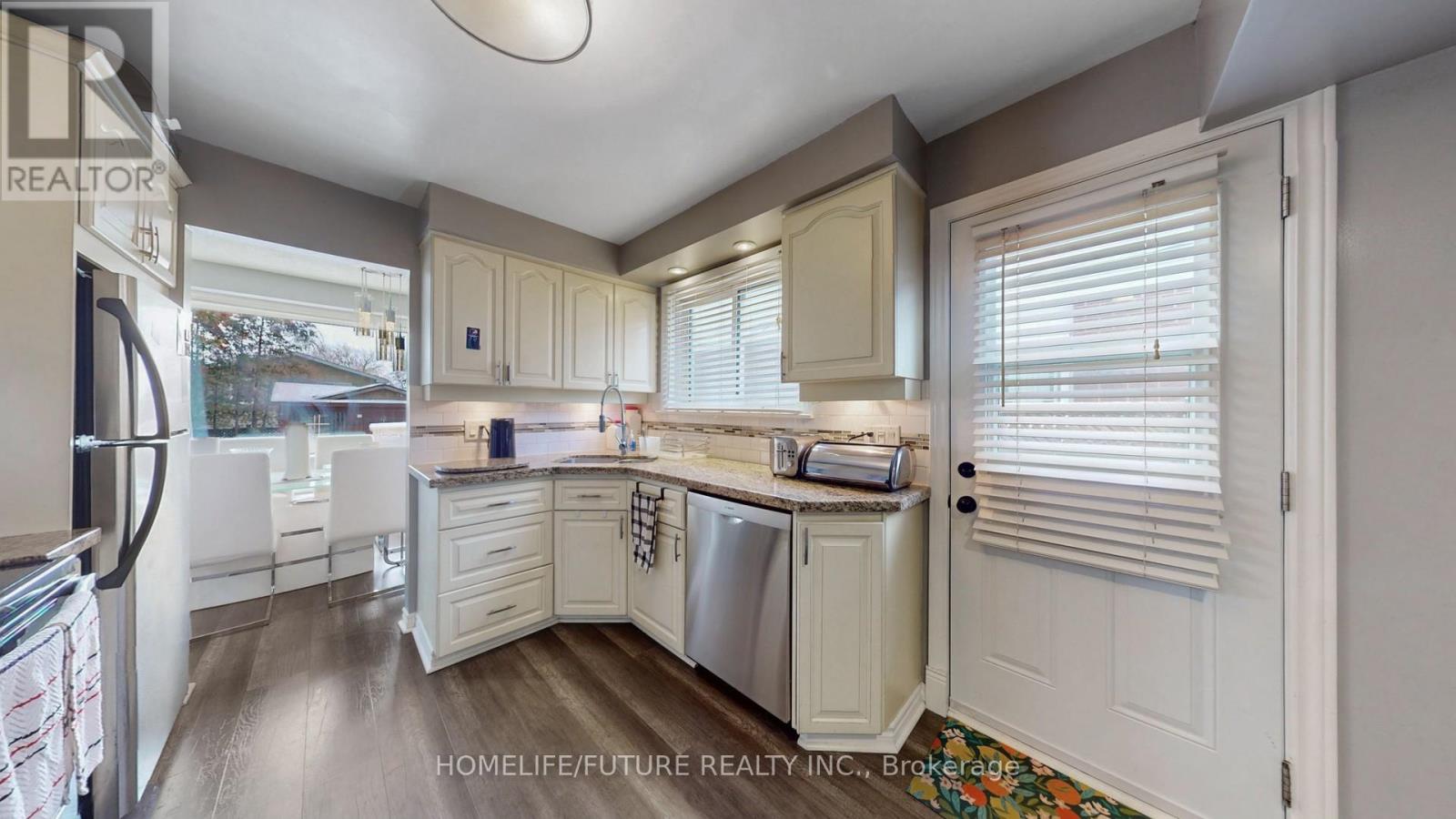 563 Balsam Crescent, Oshawa, Ontario  L1J 6A1 - Photo 16 - E12532716