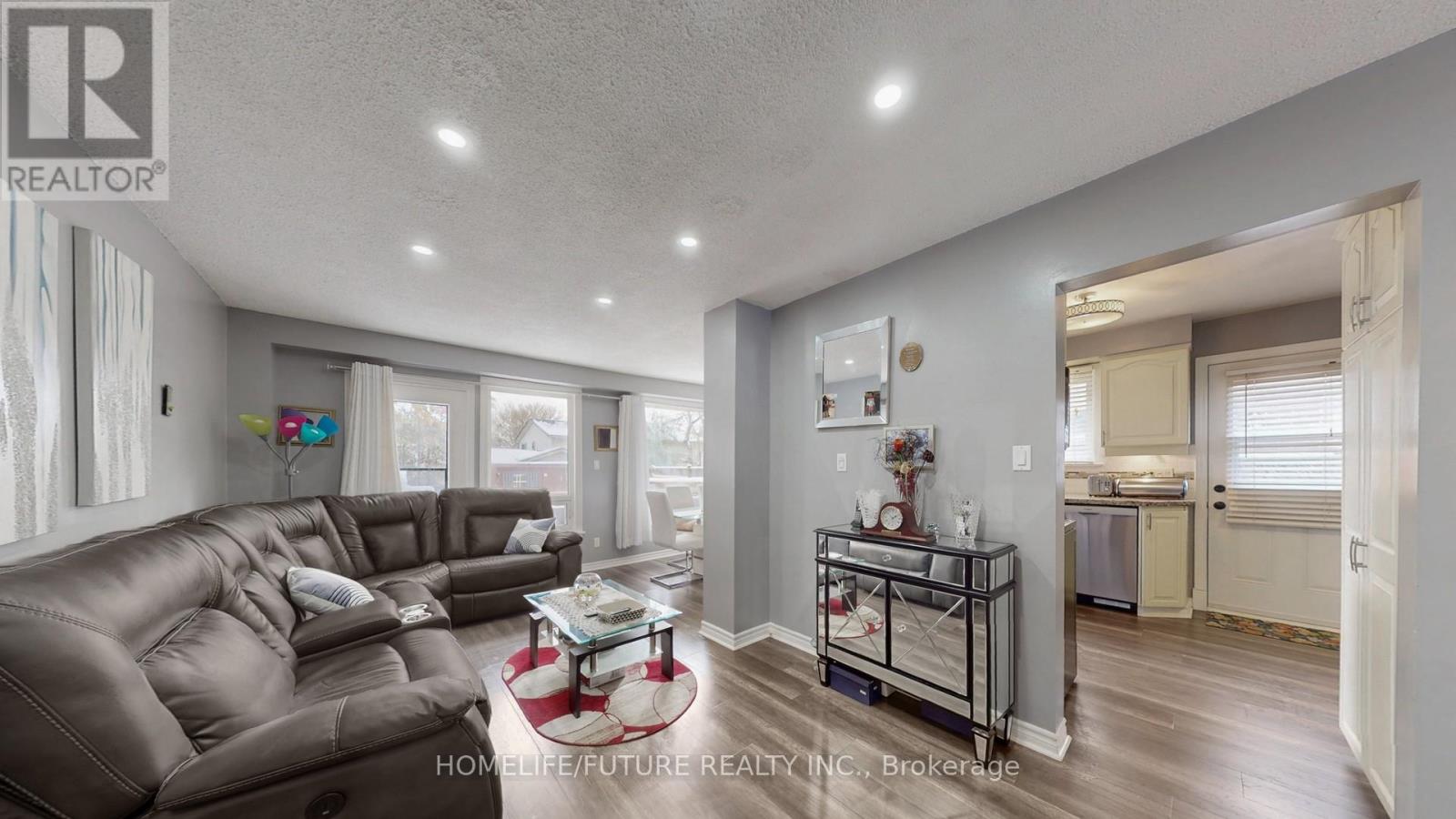 563 Balsam Crescent, Oshawa, Ontario  L1J 6A1 - Photo 7 - E12532716