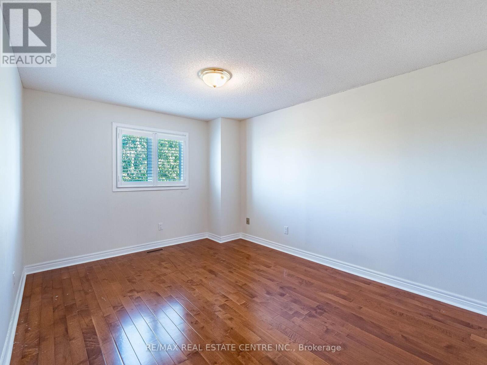 274 Ceremonial Drive, Mississauga, Ontario  L5R 2N8 - Photo 32 - W12427352