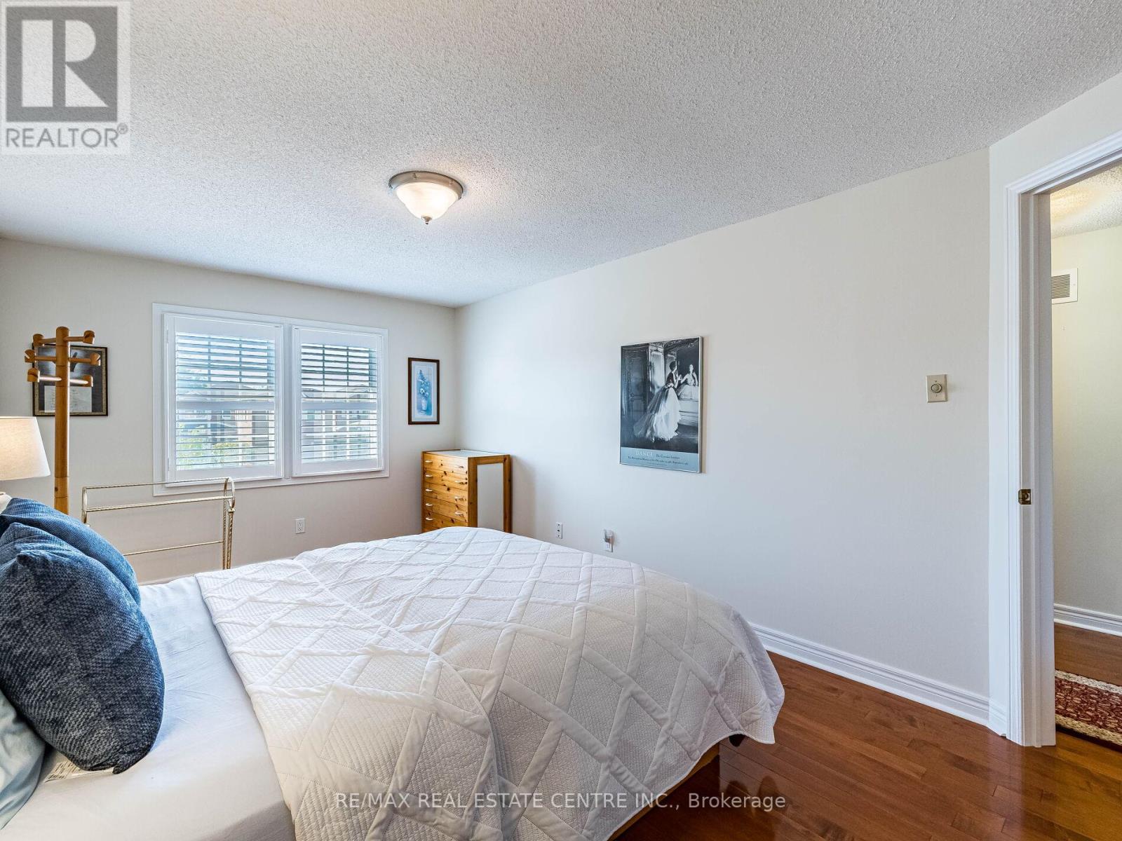 274 Ceremonial Drive, Mississauga, Ontario  L5R 2N8 - Photo 36 - W12427352