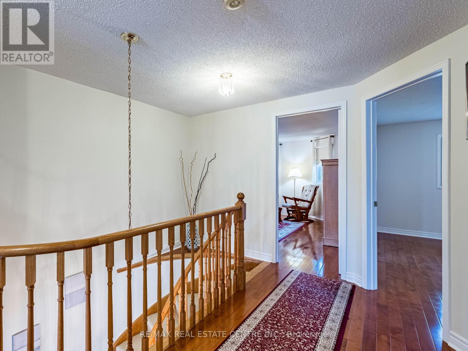 274 Ceremonial Drive, Mississauga, Ontario  L5R 2N8 - Photo 25 - W12427352