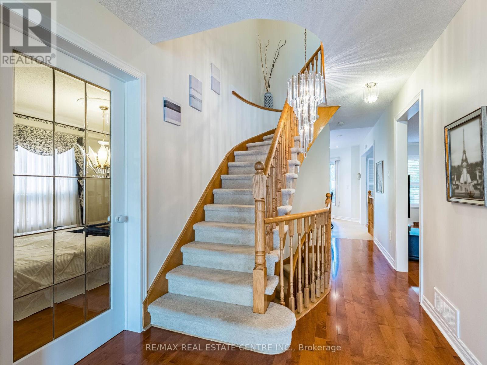 274 Ceremonial Drive, Mississauga, Ontario  L5R 2N8 - Photo 10 - W12427352