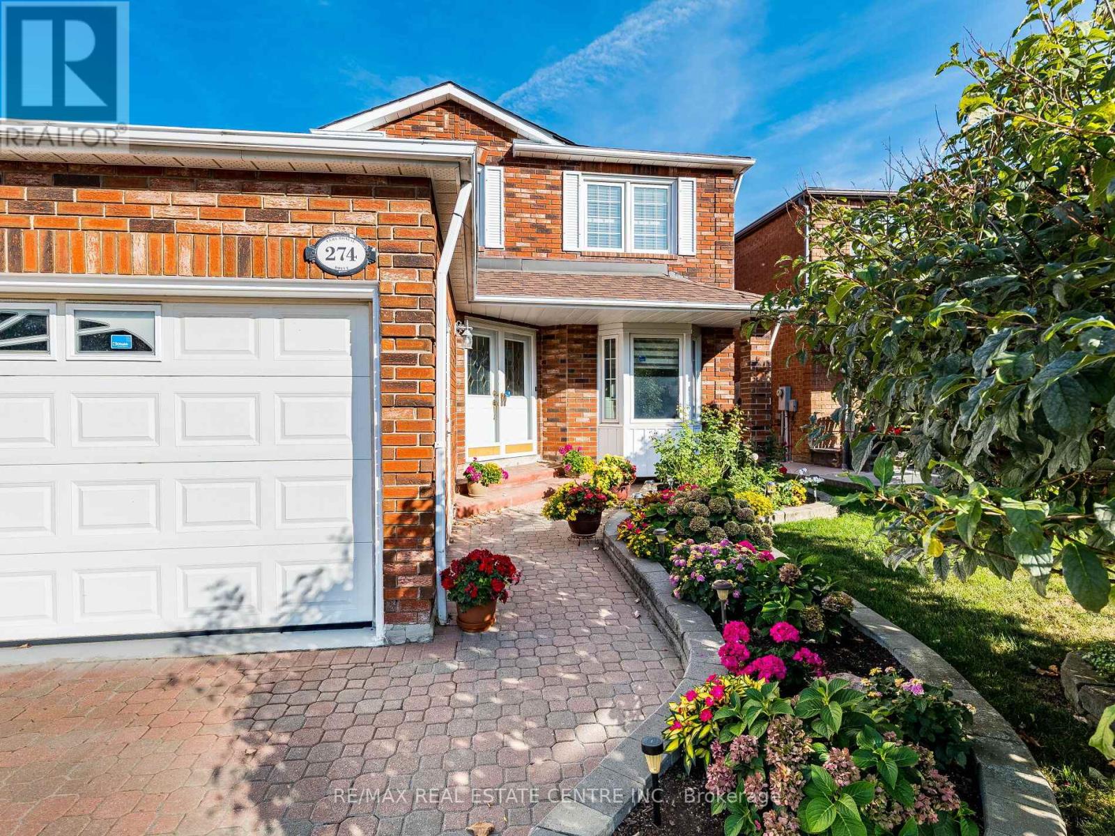 274 Ceremonial Drive, Mississauga, Ontario  L5R 2N8 - Photo 6 - W12427352