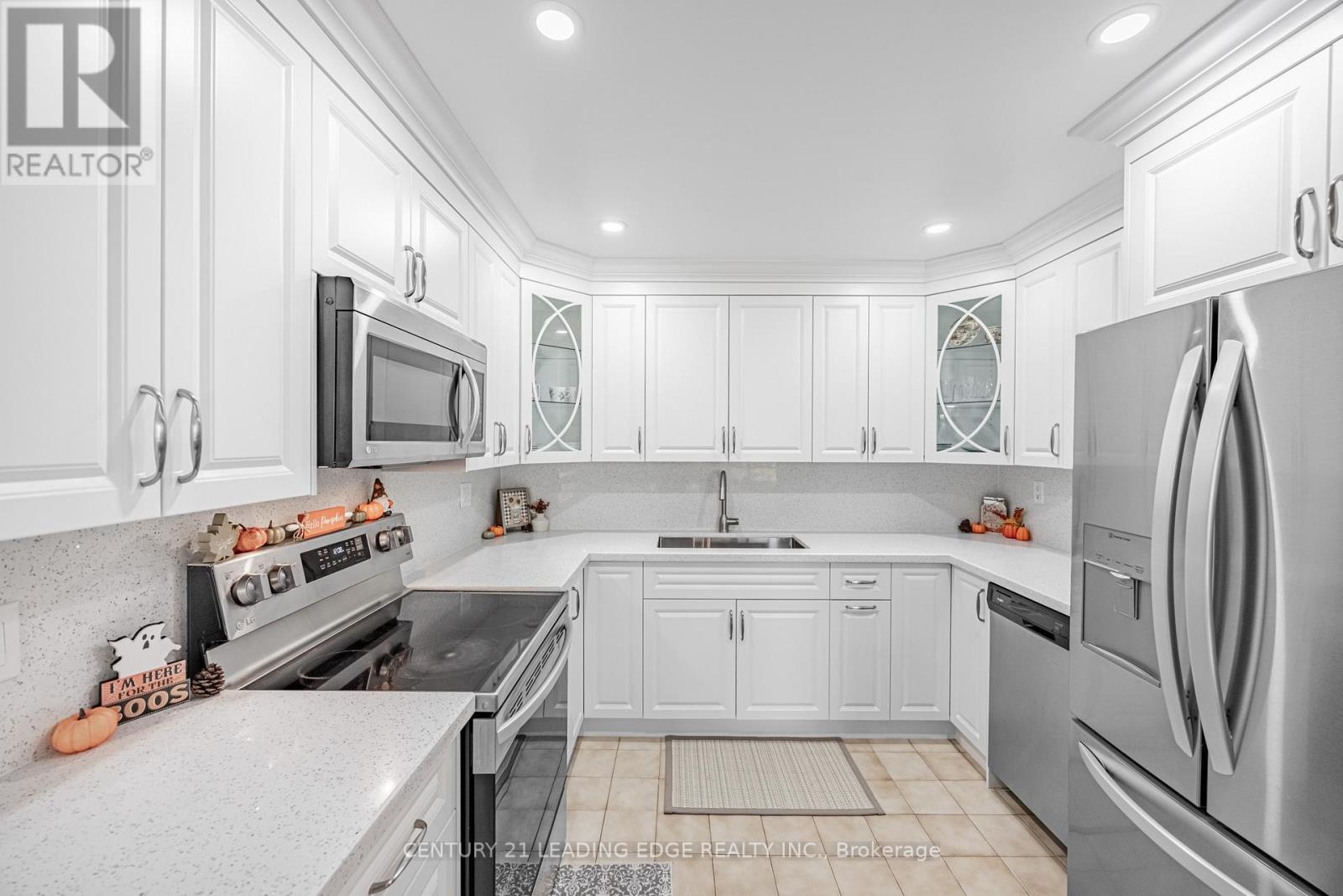 401 - 310 Mill Street S, Brampton, Ontario  L6Y 3B1 - Photo 11 - W12531868