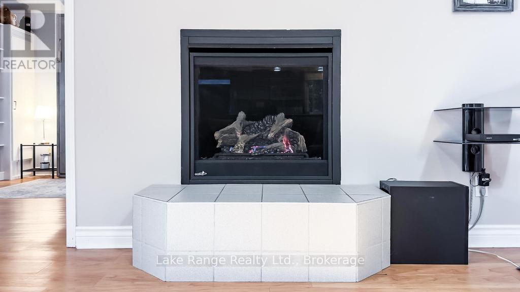 910 Victoria Road, Huron-Kinloss, Ontario  N0G 2R0 - Photo 22 - X12473438