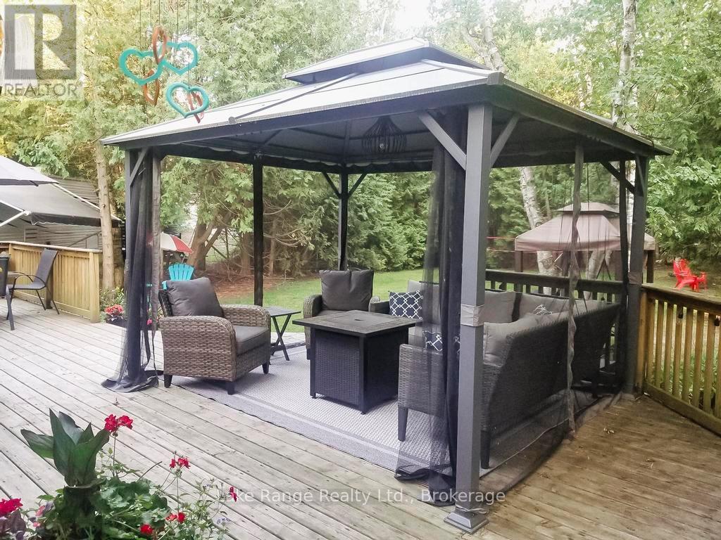 910 Victoria Road, Huron-Kinloss, Ontario  N0G 2R0 - Photo 34 - X12473438