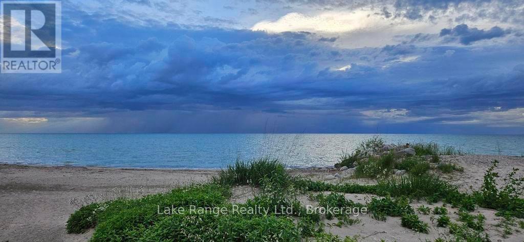 910 Victoria Road, Huron-Kinloss, Ontario  N0G 2R0 - Photo 39 - X12473438