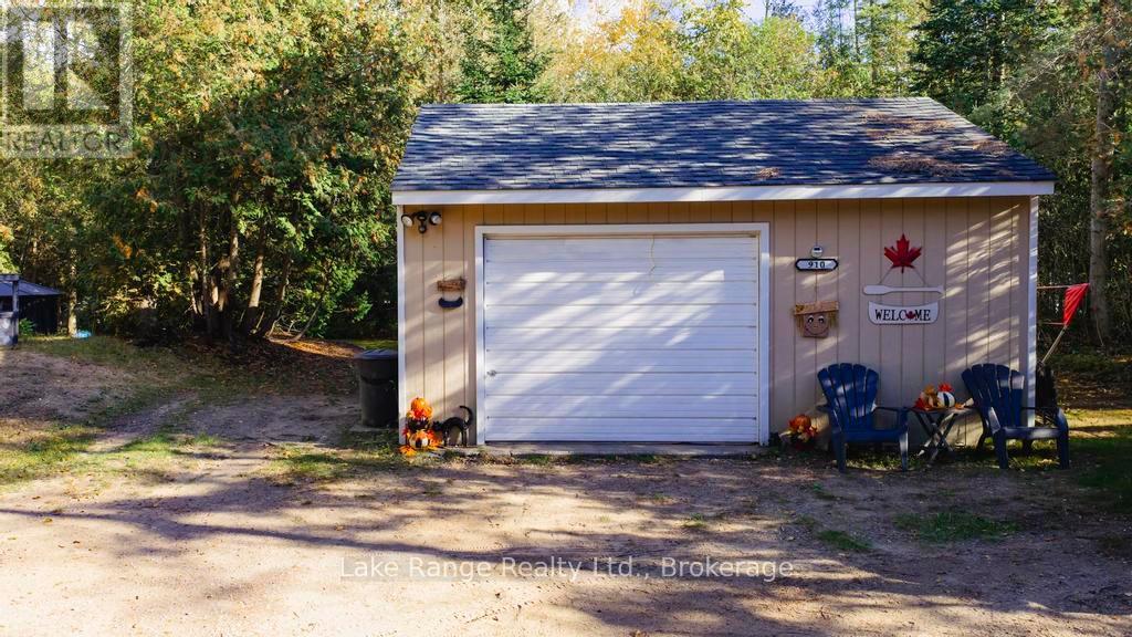 910 Victoria Road, Huron-Kinloss, Ontario  N0G 2R0 - Photo 44 - X12473438