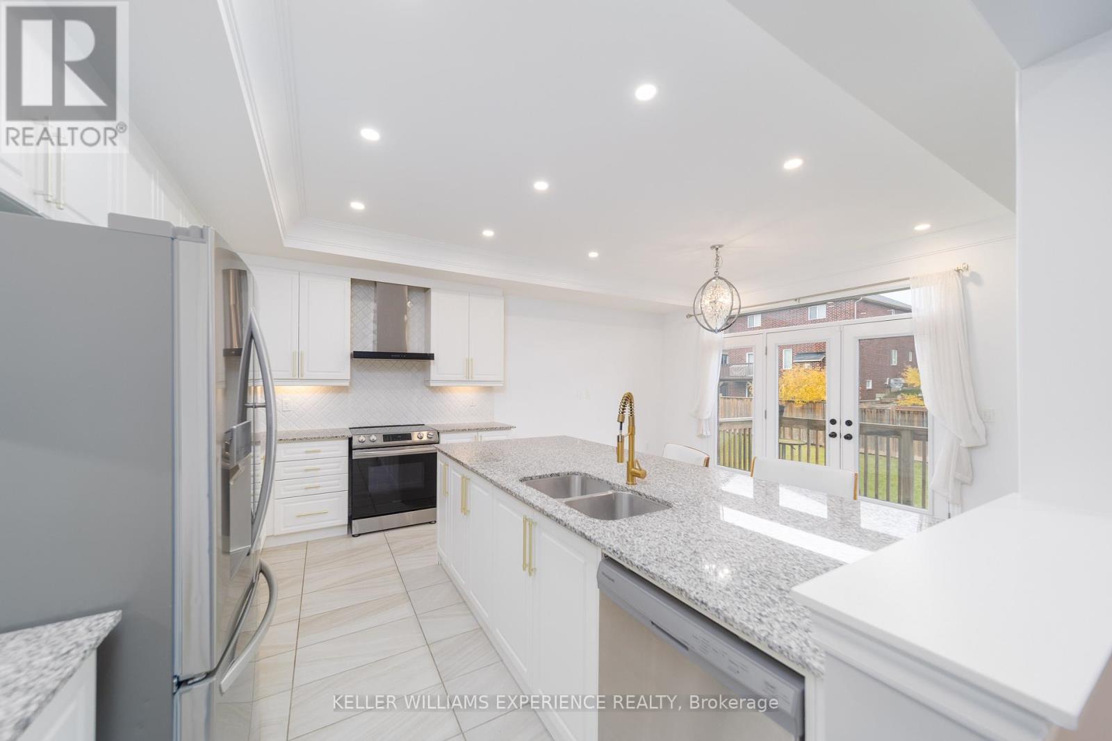 1396 Lawson Street E, Innisfil, Ontario  L9S 0N7 - Photo 6 - N12532428