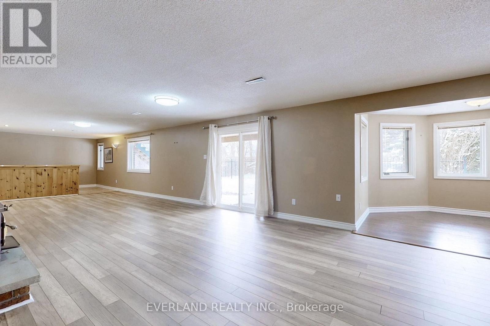 173 Thompson Drive, East Gwillimbury, Ontario  L9N 1E2 - Photo 24 - N12532452