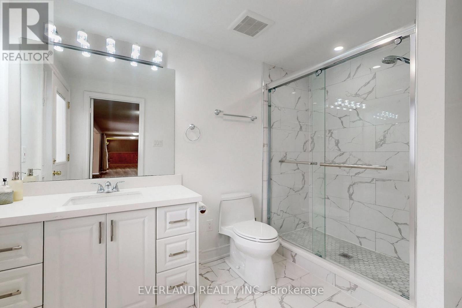 173 Thompson Drive, East Gwillimbury, Ontario  L9N 1E2 - Photo 28 - N12532452