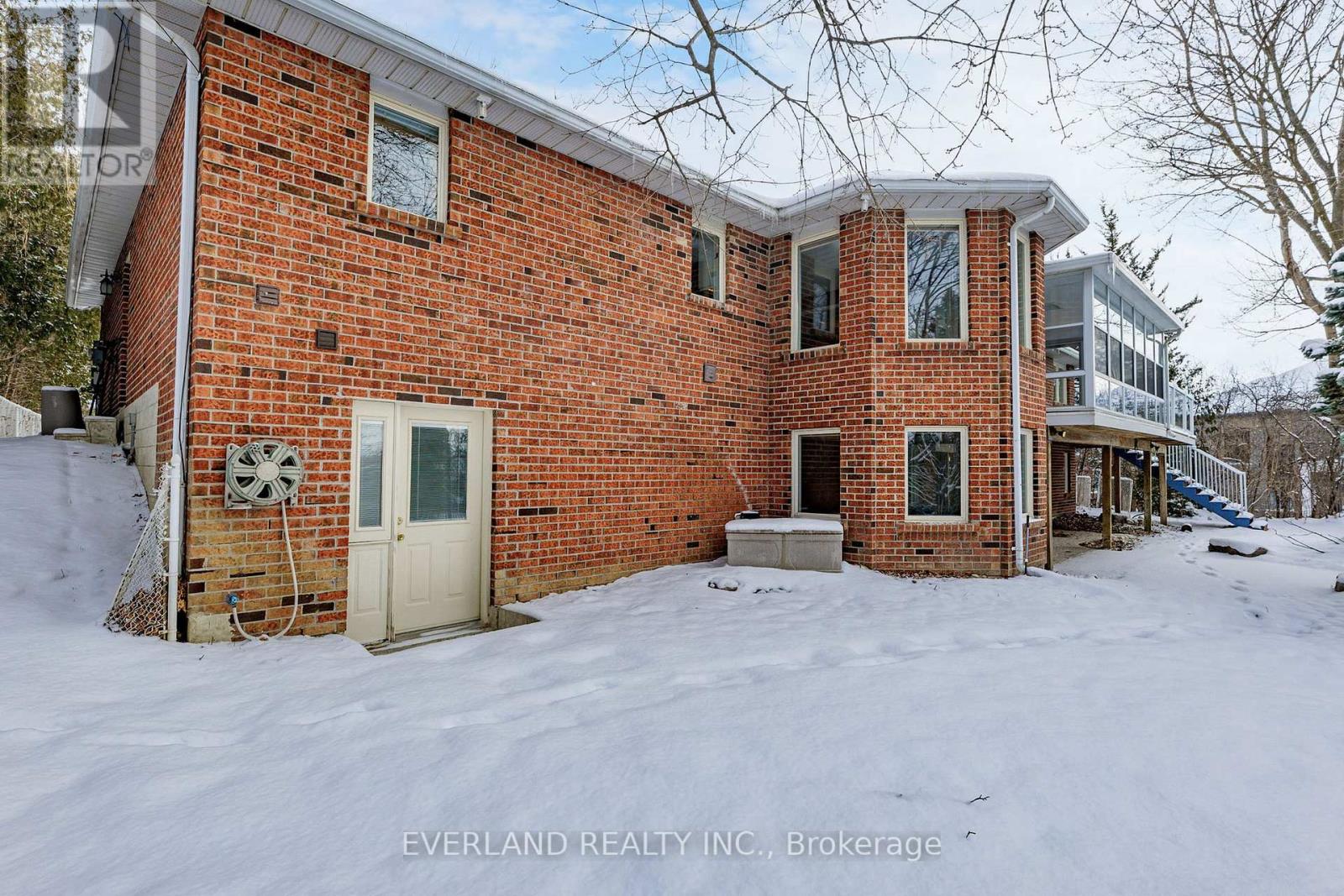 173 Thompson Drive, East Gwillimbury, Ontario  L9N 1E2 - Photo 29 - N12532452