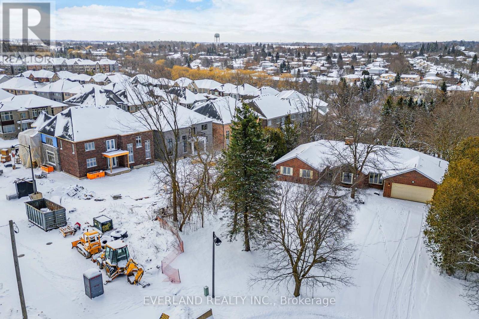 173 Thompson Drive, East Gwillimbury, Ontario  L9N 1E2 - Photo 5 - N12532452