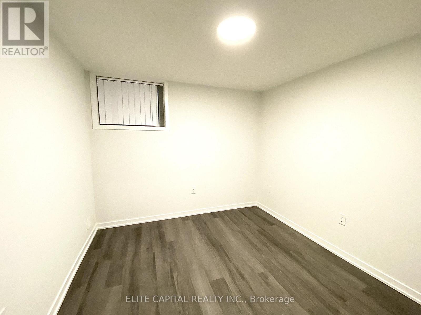 Th 332 - 100 Honeycrisp Crescent, Vaughan, Ontario  L4K 0N7 - Photo 9 - N12532484