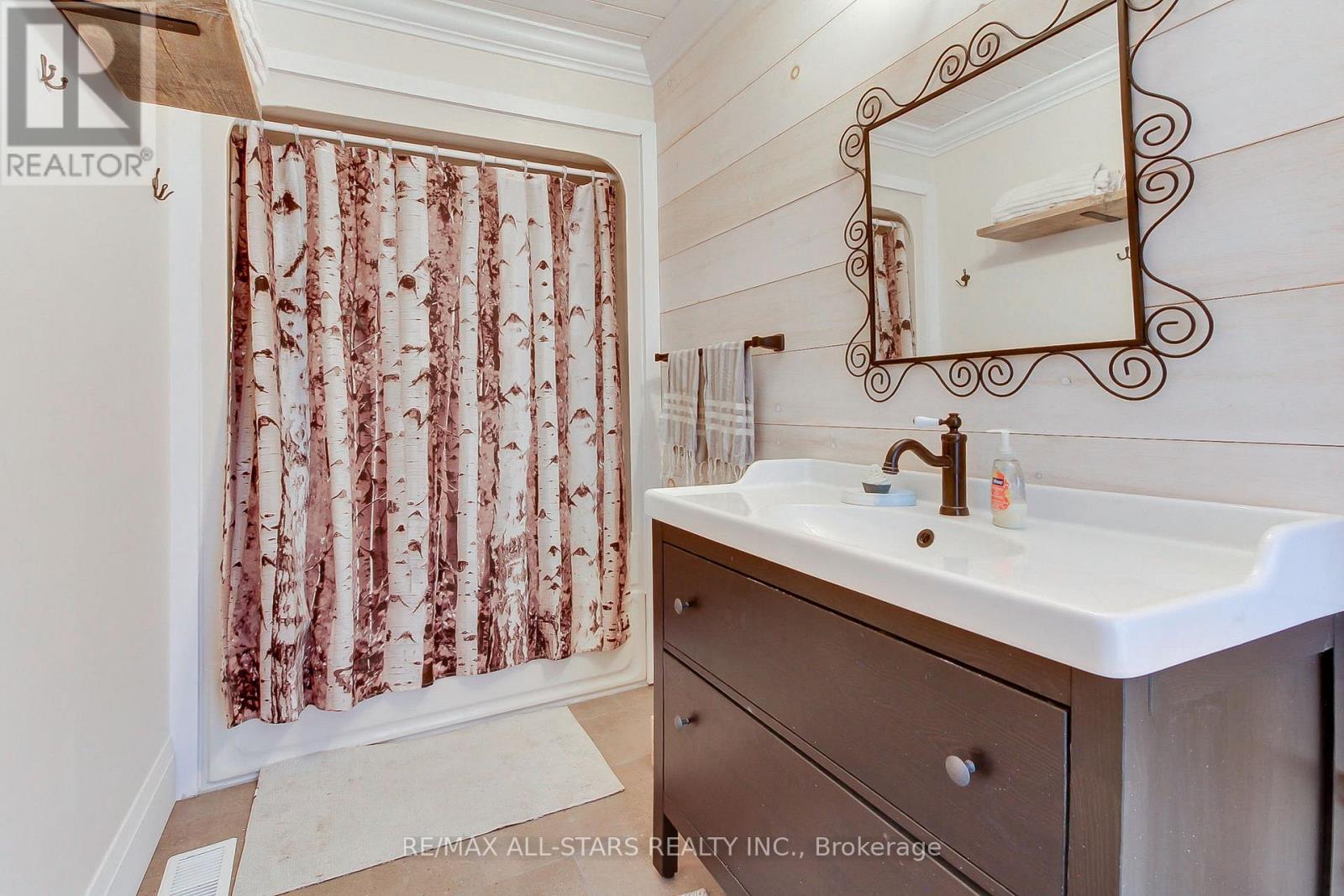 5227 Boag Road, East Gwillimbury, Ontario  L0G 1M0 - Photo 36 - N12532488