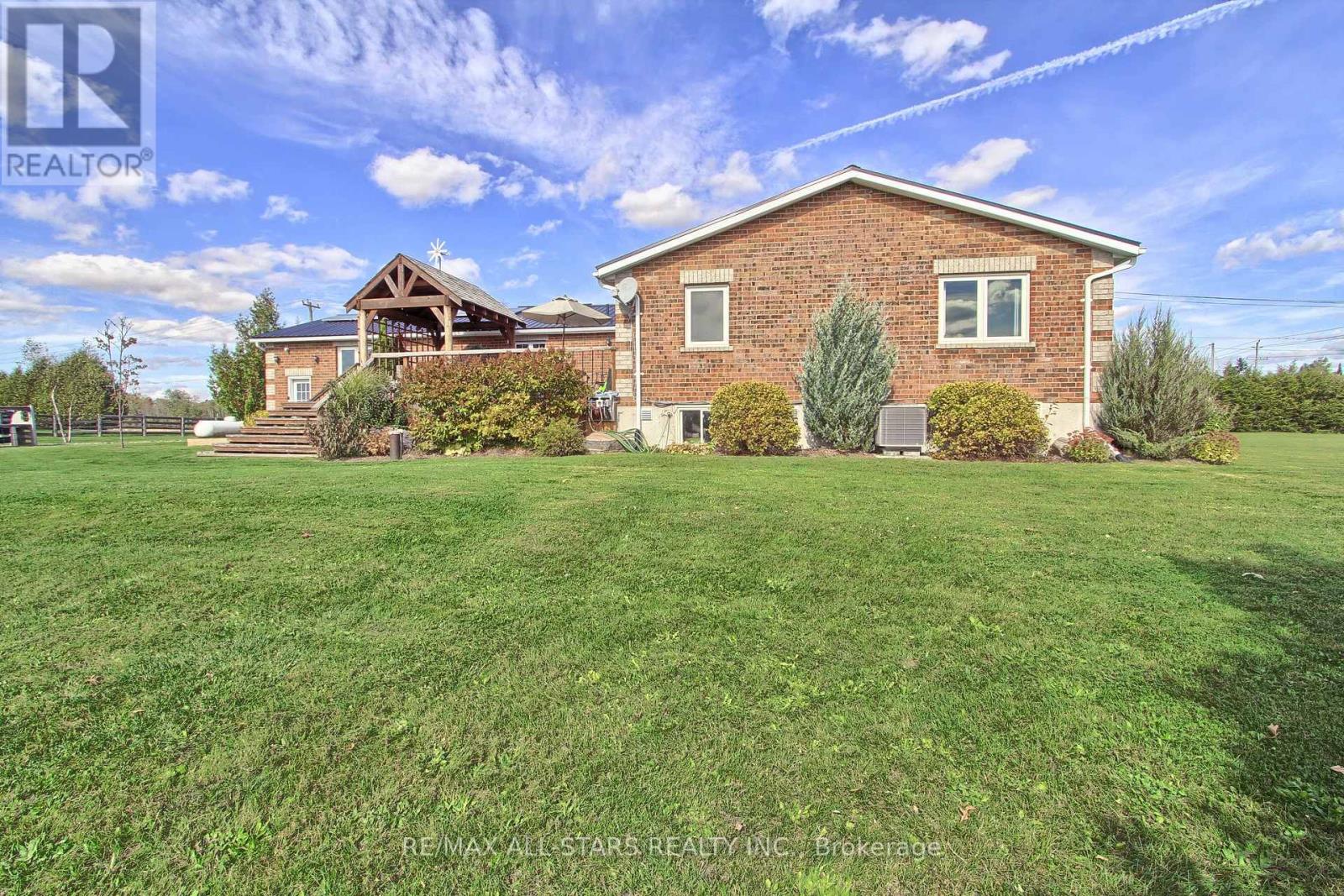 5227 Boag Road, East Gwillimbury, Ontario  L0G 1M0 - Photo 46 - N12532488