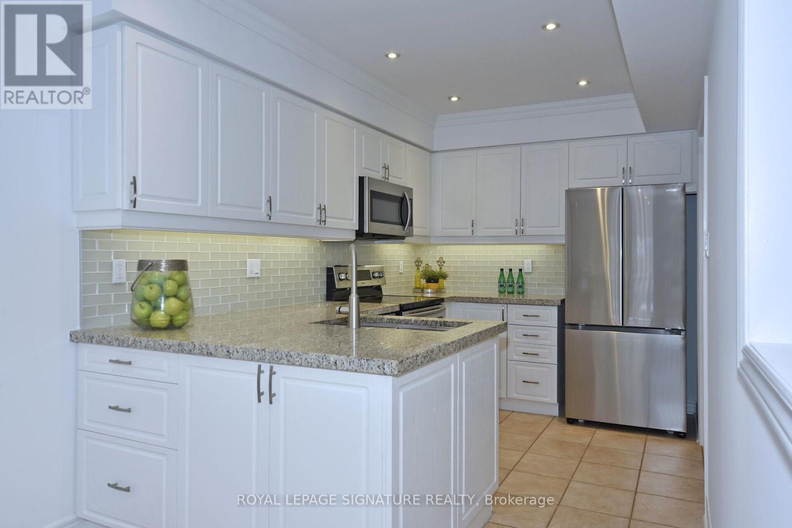 257 Deepsprings Crescent, Vaughan, Ontario  L6A 3L5 - Photo 14 - N12532560