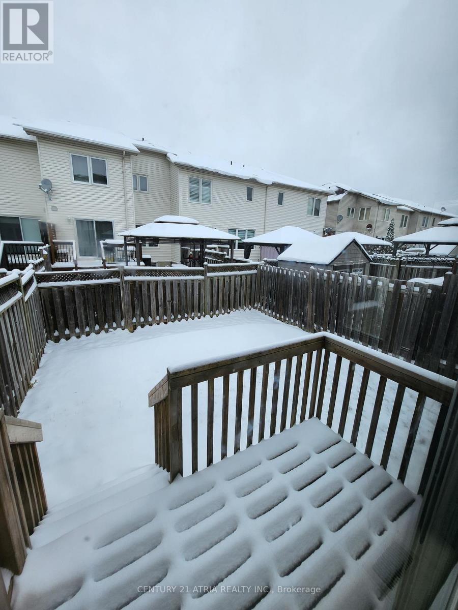 8 Bilbrough Street, Aurora, Ontario  L4G 7W3 - Photo 26 - N12532666