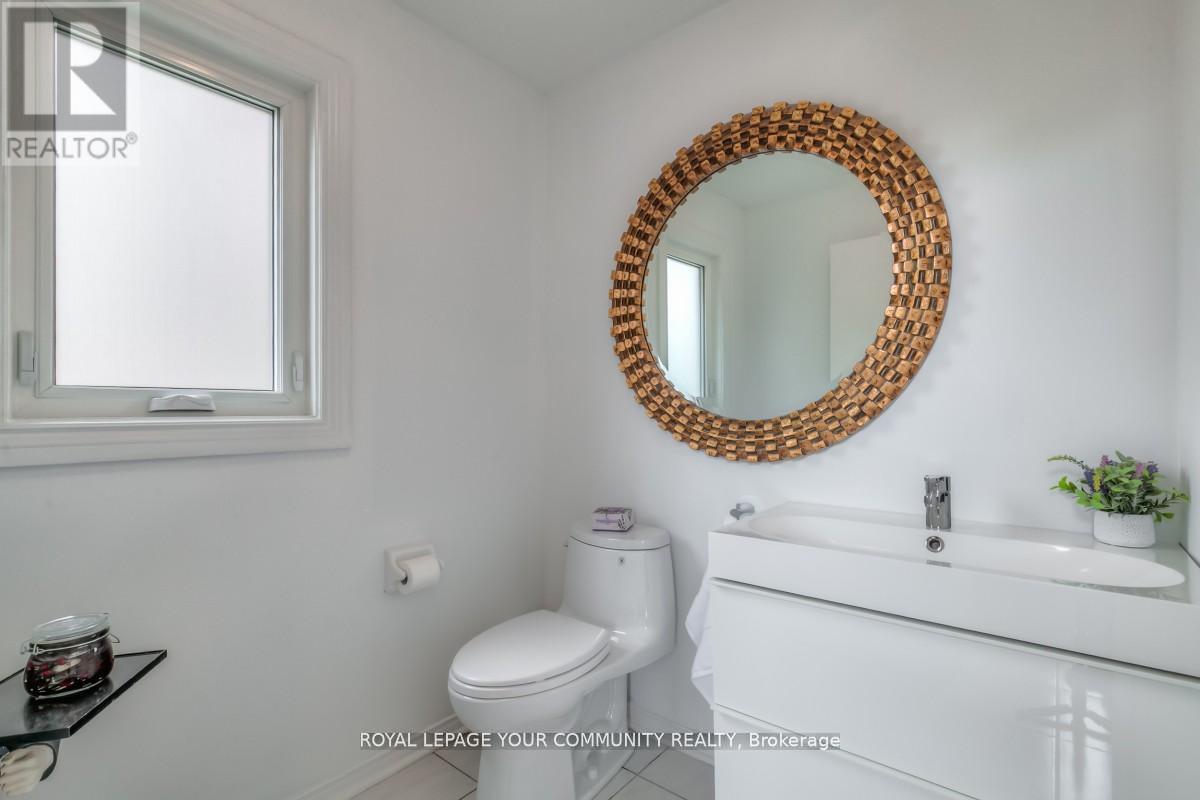 503 Silken Laumann Drive, Newmarket, Ontario  L3X 2H9 - Photo 18 - N12532670