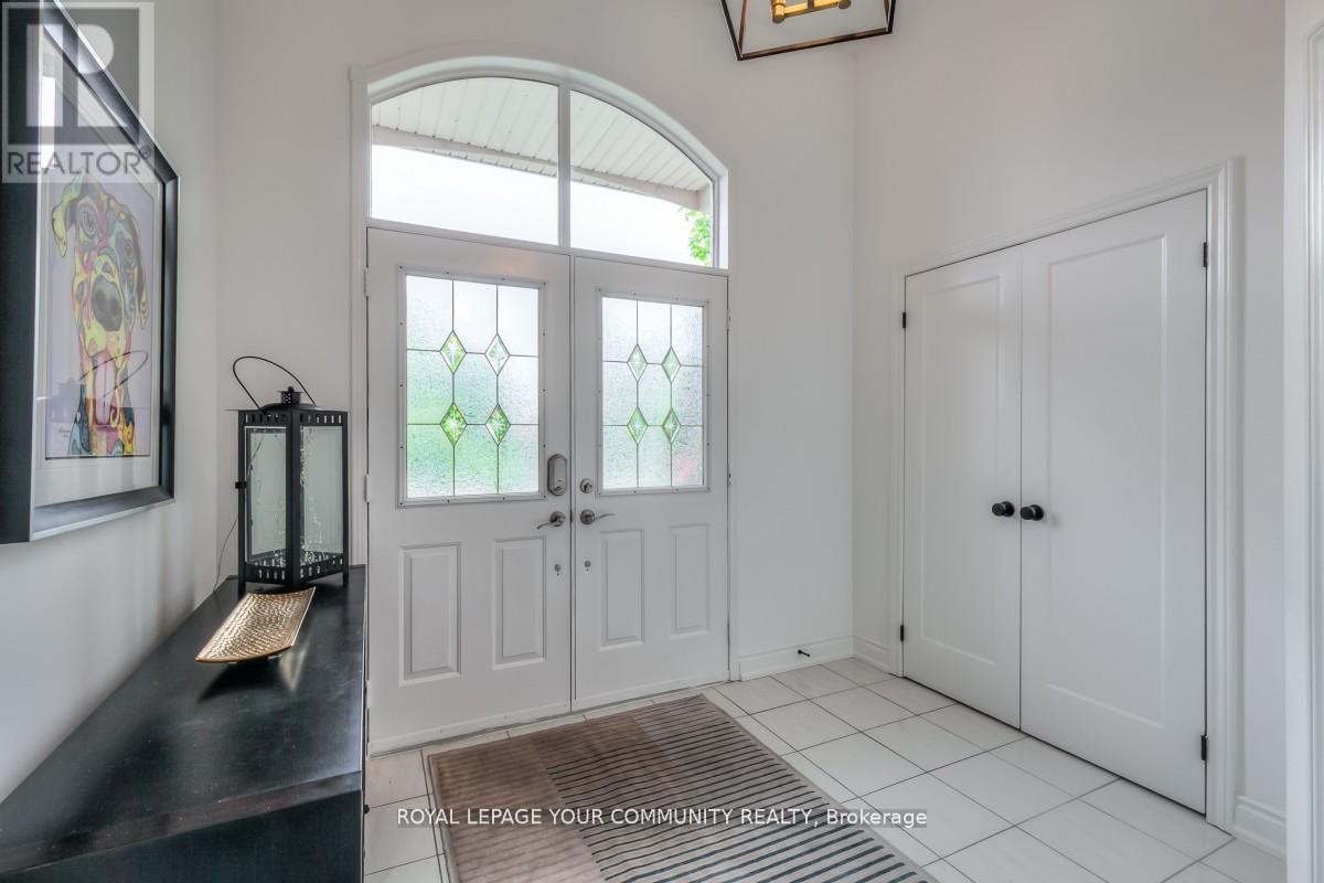 503 Silken Laumann Drive, Newmarket, Ontario  L3X 2H9 - Photo 3 - N12532670