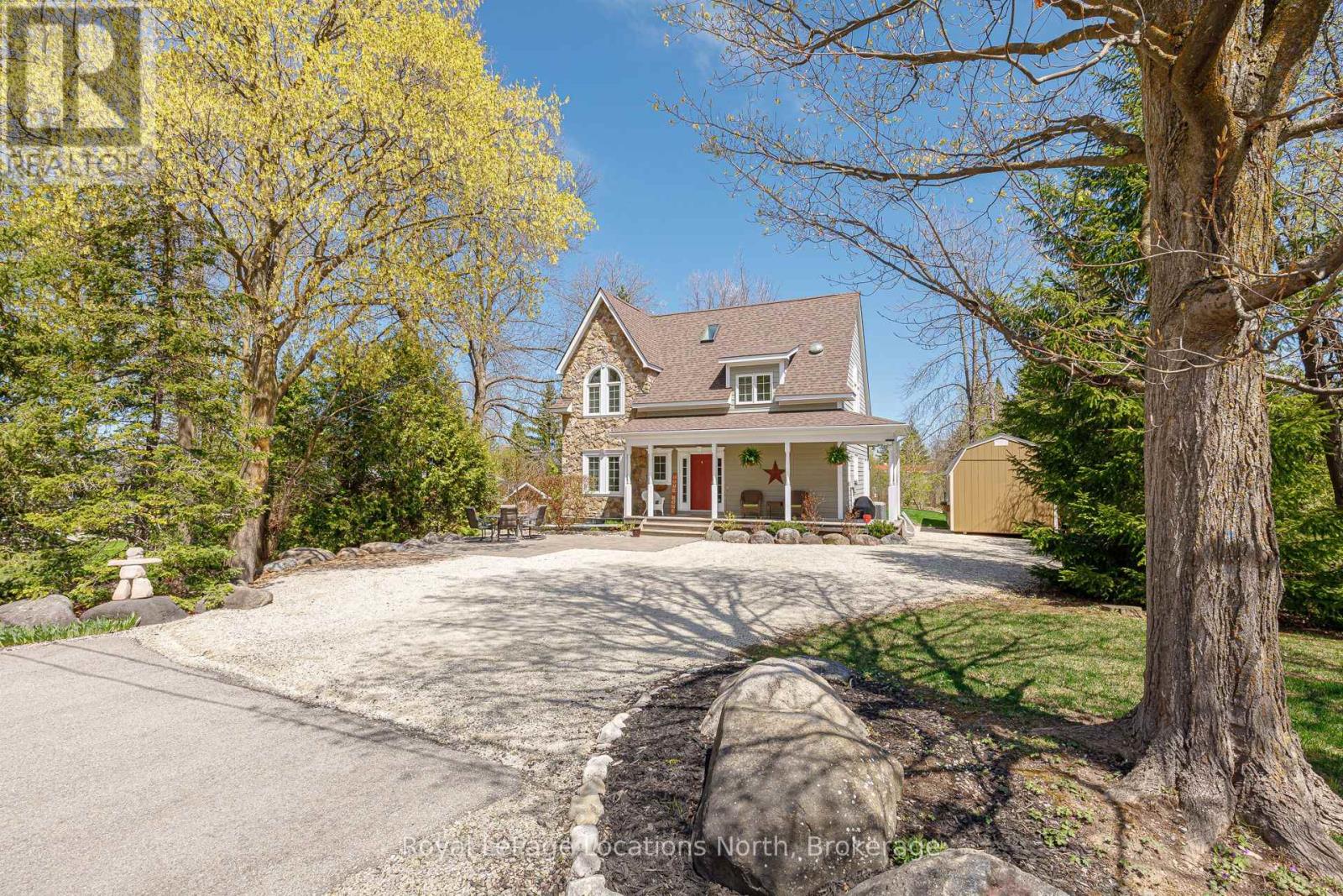 213 CAMPERDOWN ROAD, Blue Mountains, Ontario