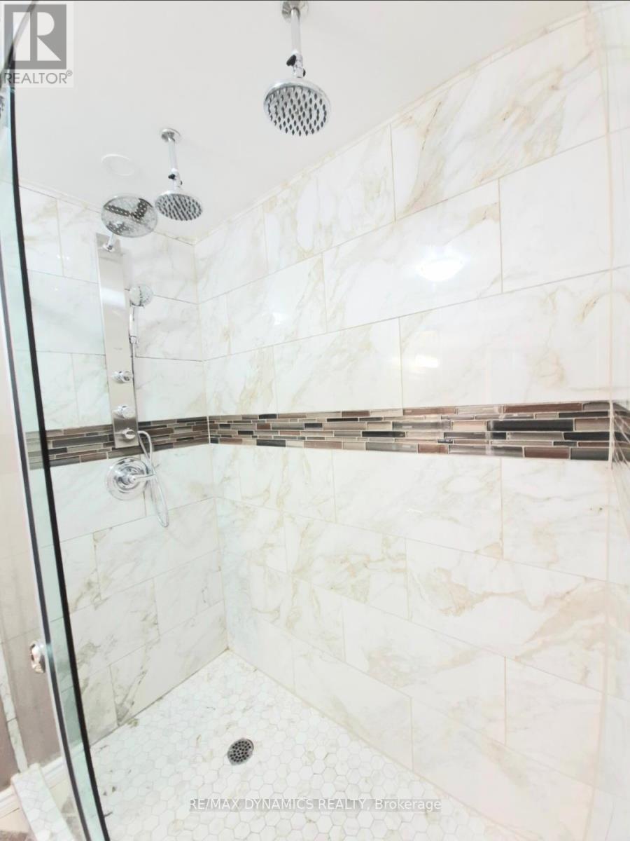 12 Vanier Drive, Welland, Ontario L3B 1A2 - Photo 4 - X12530924