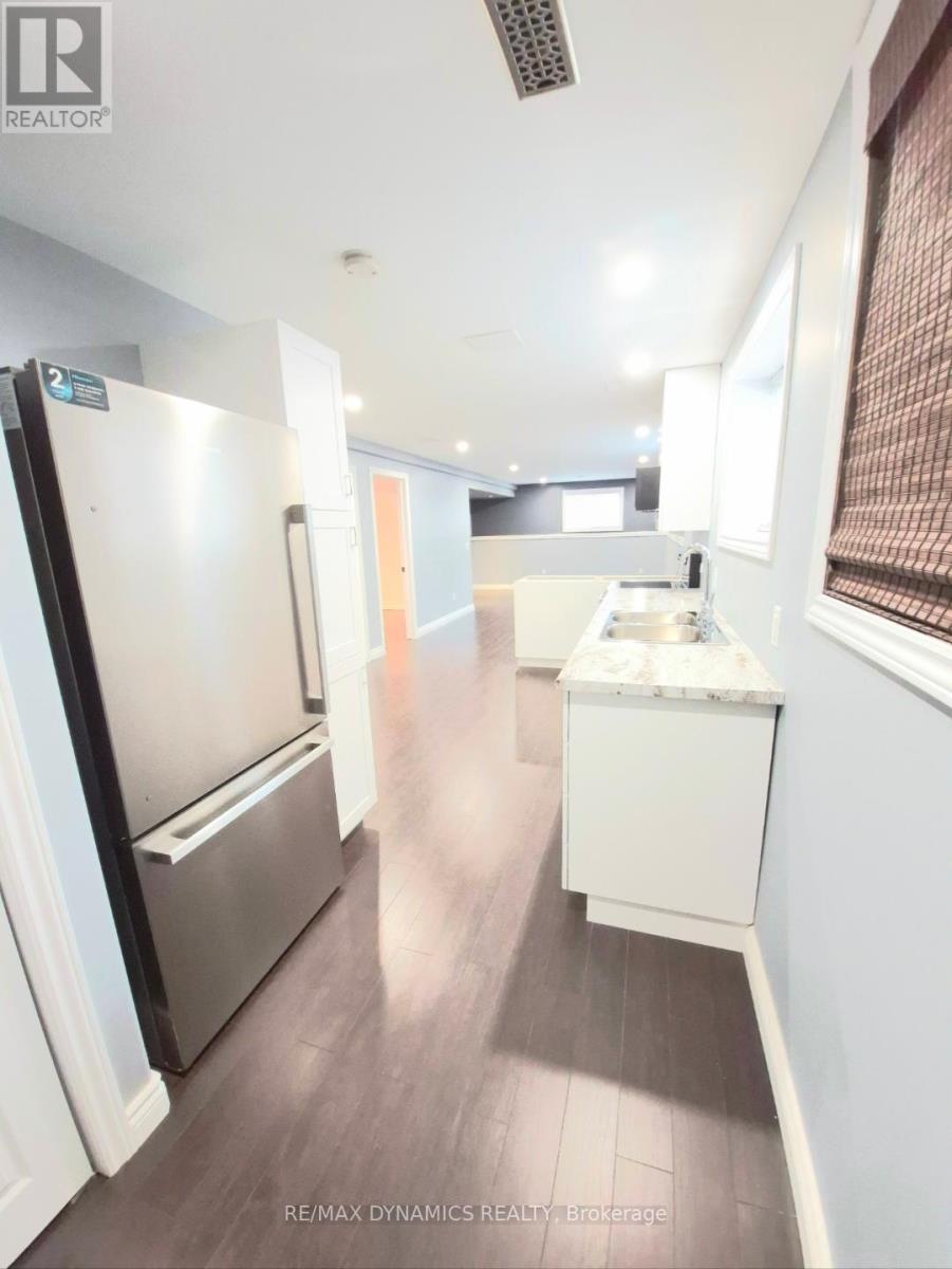 12 Vanier Drive, Welland, Ontario L3B 1A2 - Photo 7 - X12530924