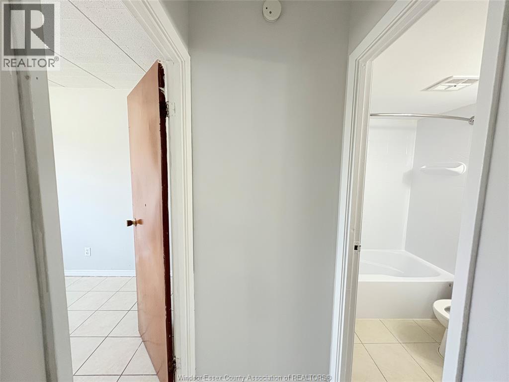 892 Campbell Unit# 1,2 Or 6, Windsor, Ontario  N9B 2H9 - Photo 7 - 25028417