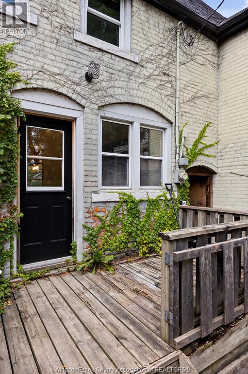 2123 Ontario, Windsor, Ontario  N8Y 1N4 - Photo 2 - 25028415