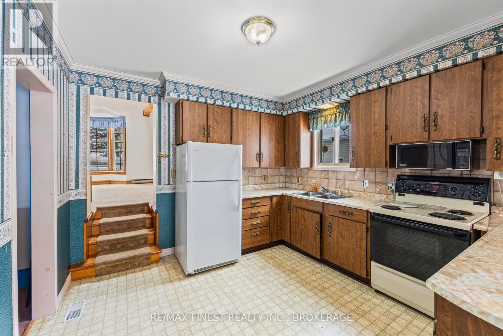 2261 County Road 11, Greater Napanee (Greater Napanee), Ontario  K0K 2Z0 - Photo 12 - X12532834