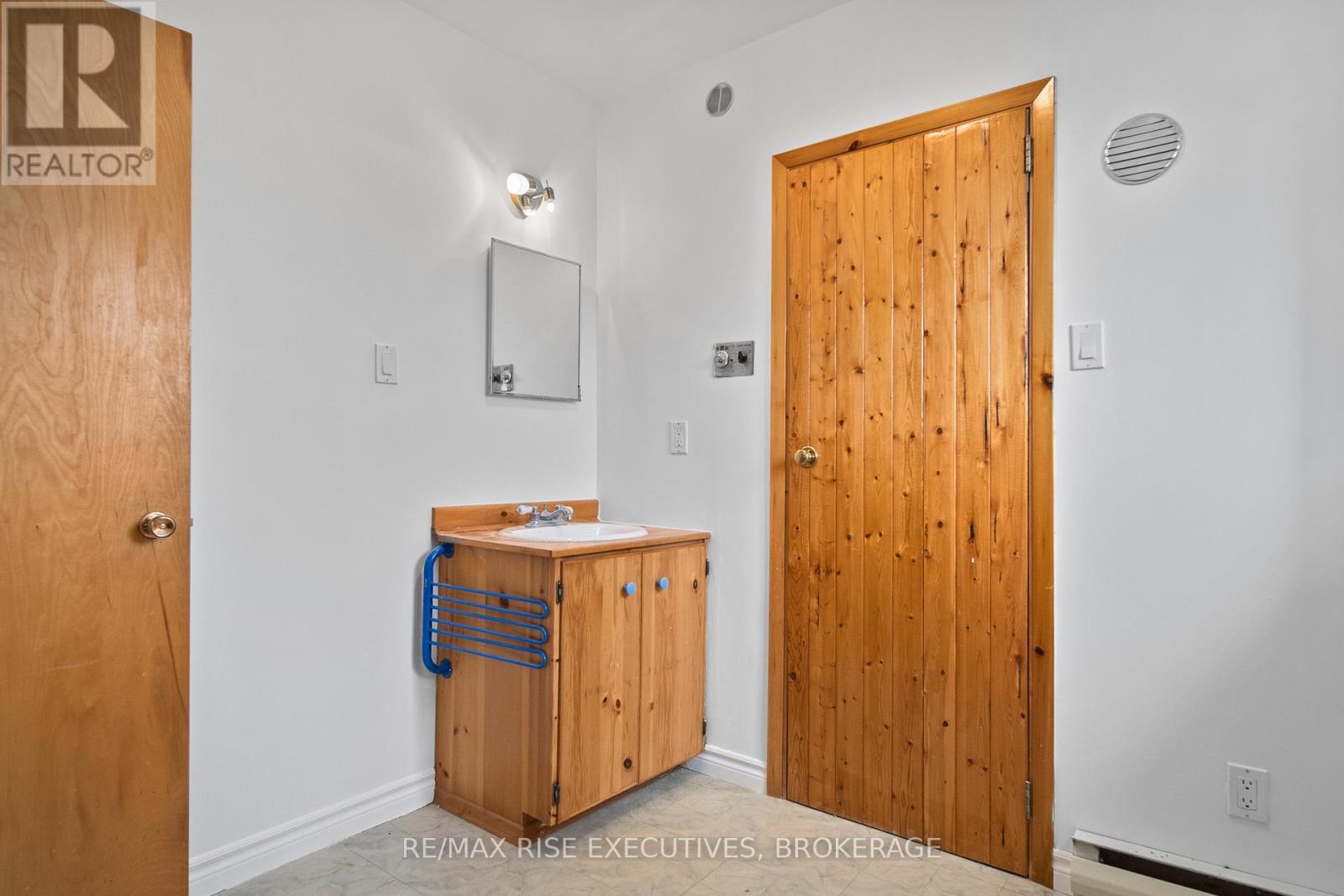 2336 Battersea Road, Kingston, Ontario  K0H 1S0 - Photo 24 - X12532850