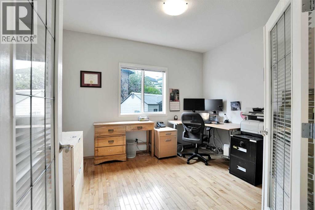 521 Rocky Ridge View Nw, Calgary, Alberta  T3G 4X3 - Photo 11 - A2267186