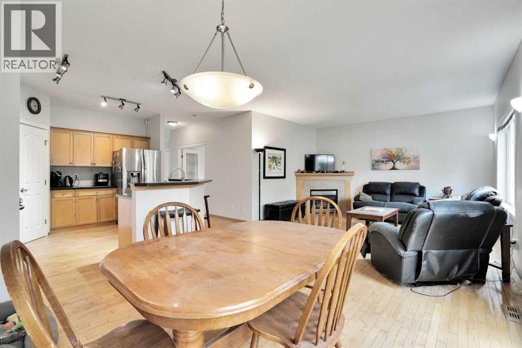 521 Rocky Ridge View Nw, Calgary, Alberta  T3G 4X3 - Photo 17 - A2267186