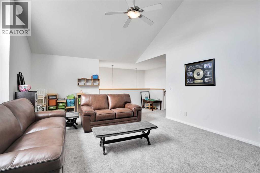 521 Rocky Ridge View Nw, Calgary, Alberta  T3G 4X3 - Photo 25 - A2267186