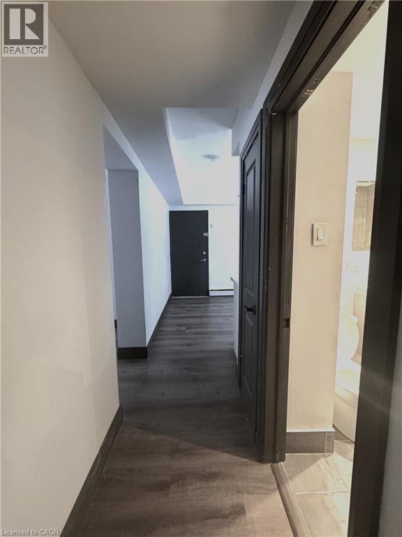245 Mohawk Road E Unit# 6, Hamilton, Ontario  L9A 2H5 - Photo 8 - 40787127