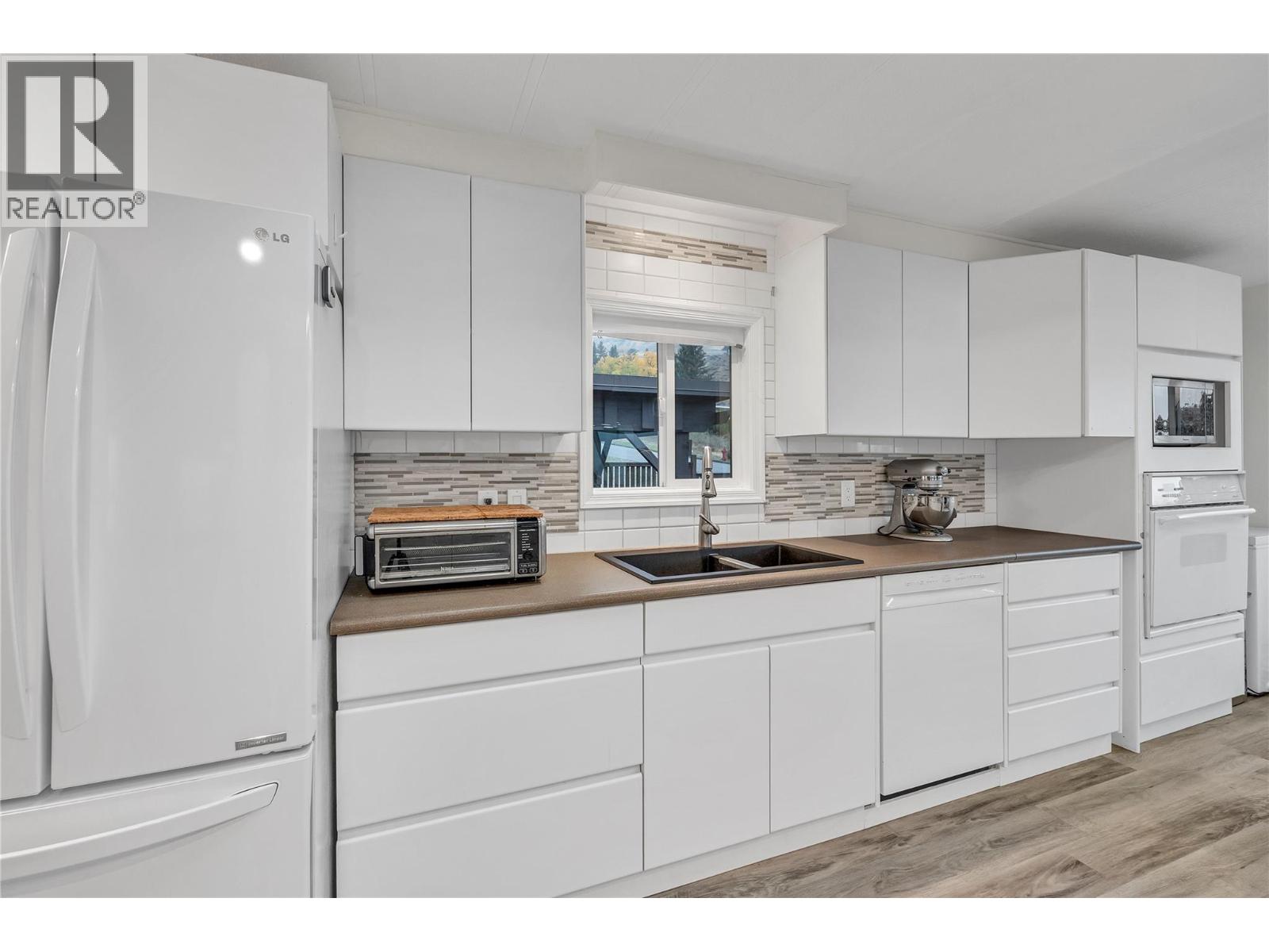 201 Highway 97 Highway Unit# 24, Penticton, British Columbia V2A 0E4 - Photo 4 - 10367590