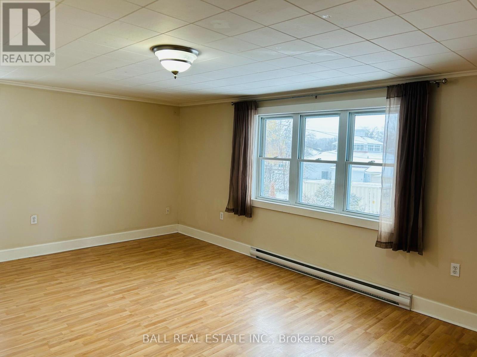 2 - 61 Bolton Street, Kawartha Lakes, Ontario  K0M 1A0 - Photo 4 - X12532830