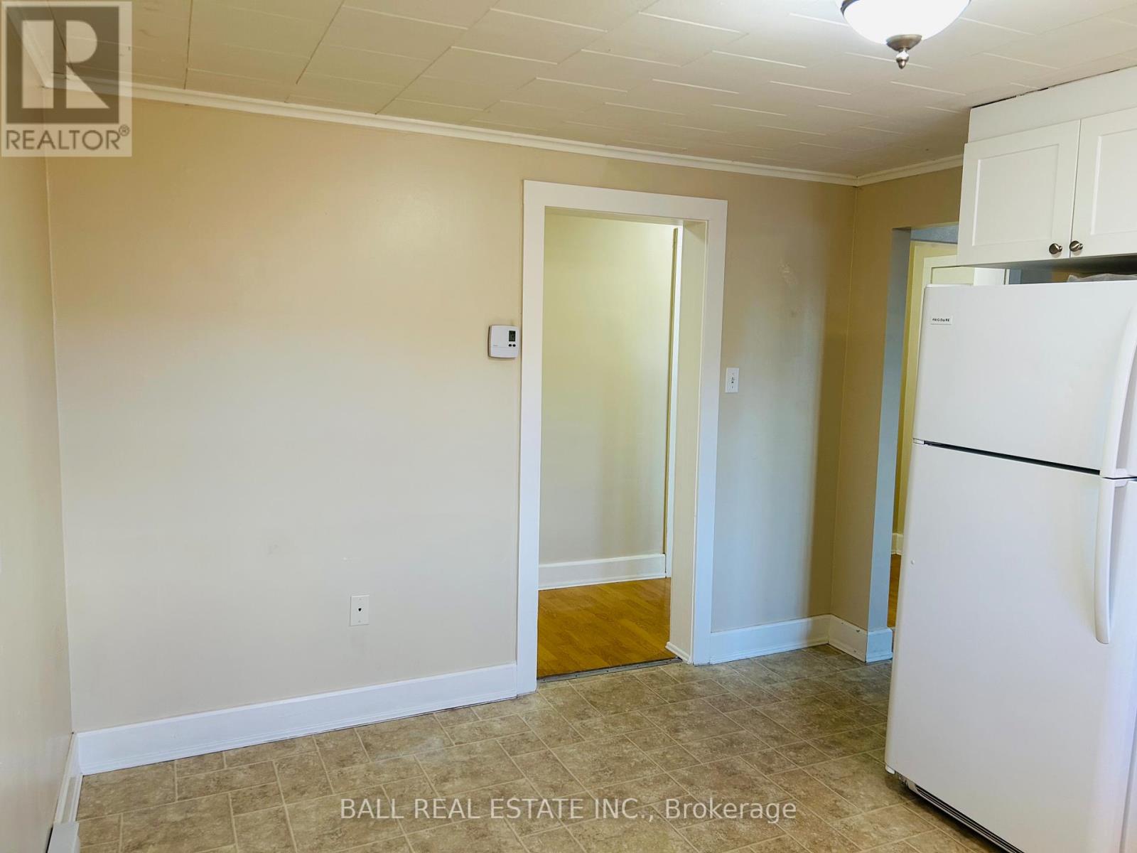 2 - 61 Bolton Street, Kawartha Lakes, Ontario  K0M 1A0 - Photo 5 - X12532830