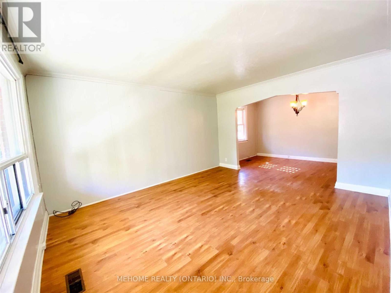 292 Poyntz Avenue, Toronto, Ontario M2N 1J9 - Photo 3 - C12532514