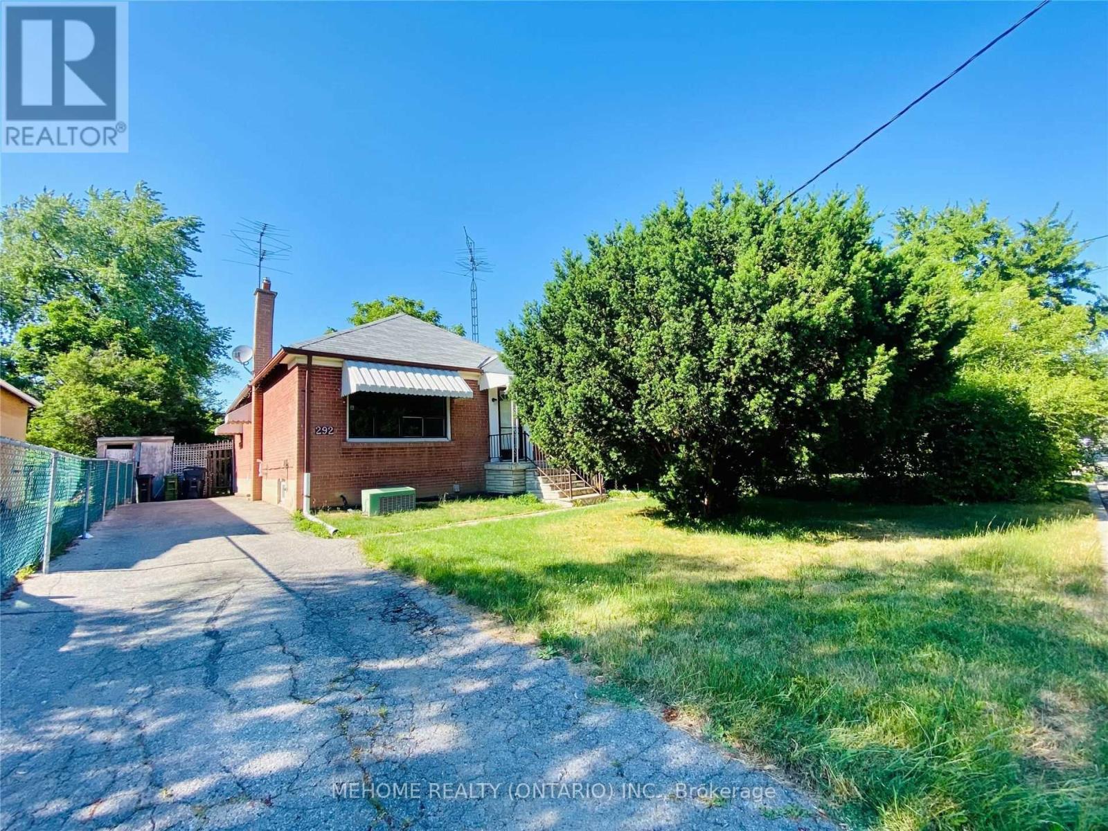 292 Poyntz Avenue, Toronto, Ontario M2N 1J9 - Photo 2 - C12532514
