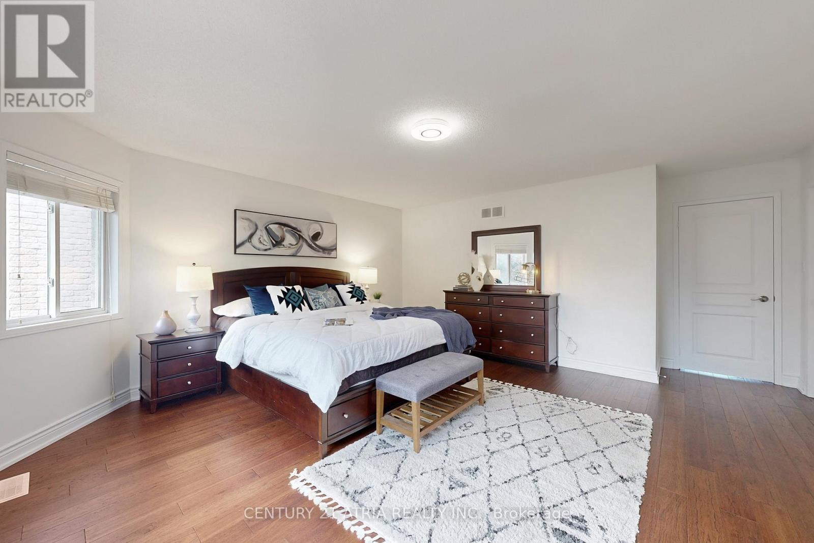 611 Heddle Crescent, Newmarket, Ontario  L3X 2J5 - Photo 24 - N12532578