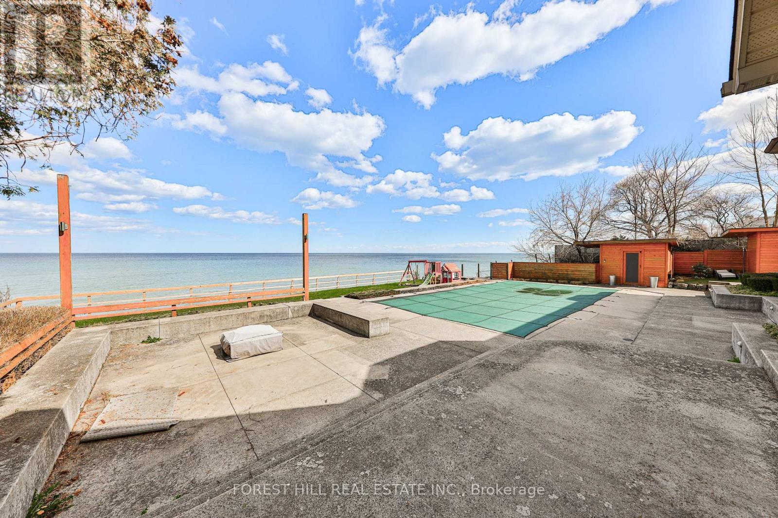 1470 Watersedge Road, Mississauga, Ontario  L5J 1A4 - Photo 3 - W12532432