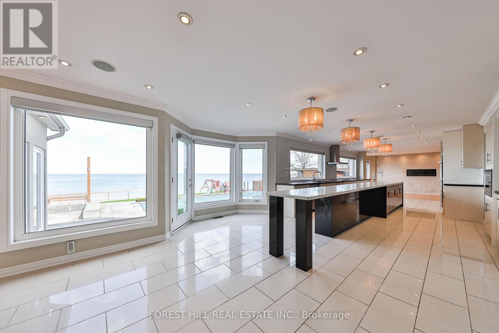 1470 Watersedge Road, Mississauga, Ontario  L5J 1A4 - Photo 8 - W12532432